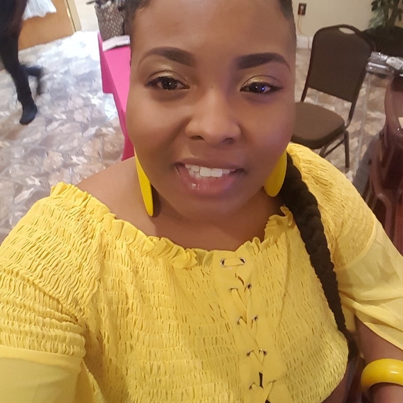 Forever 21 2 Piece outfit top and bottom - Picture 2 of 2